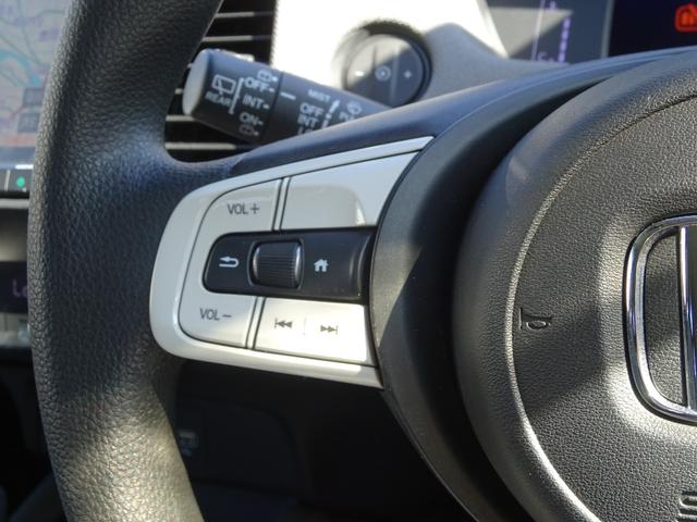 フィット クロスター　ＥＴＣ有　１オーナー　純正ドラレコ　純正８インチメモリナビ　ツートンカラー　地デジ　Ｂカメ　スマートキ　ナビＴＶ　Ａストップ　ＵＳＢ　カーテンエアバッグ　クルーズコントロール　オートエアコン　パワステ（40枚目）