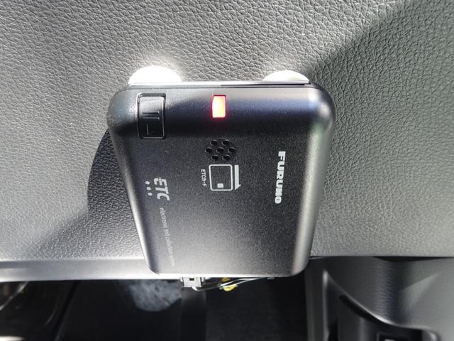 ヴェゼル Ｇ・ホンダセンシング　１オーナー　禁煙車　社外ナビ　前後ドラレコ　ＥＴＣ有　アイドリングストップ　レーダーブレーキサポート　バックカメラ　フルセグ　ＤＶＤ　スマートキー　ＬＥＤヘッドライト　ワンオーナー車（26枚目）