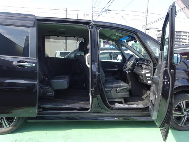 ステップワゴンスパーダ e:HEVスパーダG・EXホンダセンシング 1オーナー 禁煙車 純正メモリナビ 純正ドラレコ前後 天吊りモニター マルチビューカメラ ETC2.0 エアバック 地デジ クルコン サイドエアバッグ シ-トヒ-タ- 衝突軽減システム スマキー(25枚目)