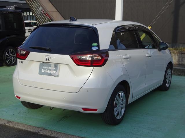 フィット ホーム 1オーナー 禁煙車 リアdeあんしん 純正メモリナビ 純正ドラレコ前後 衝突軽減ブレーキ ワンオーナー リアカメ LEDライト クリアランスソナー 記録簿付 エアバッグ iストップ スマ-トキ-(12枚目)