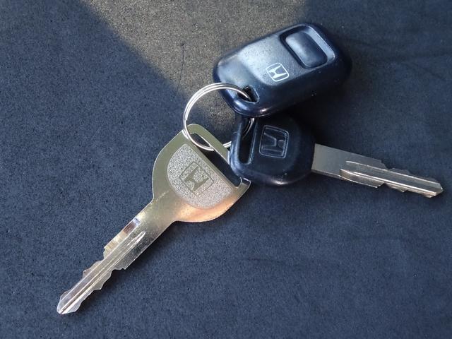 バモスホビオ Ｇ　５速ＭＴ　１オーナー　スペアキーあり　禁煙車　フルフラットシート　ワンオーナー車　キーレスキー　左右スライドドア　エアコン　運転席エアバッグ　パワステ　ＡＢＳ付　記録簿付き　助手席エアバッグ（23枚目）