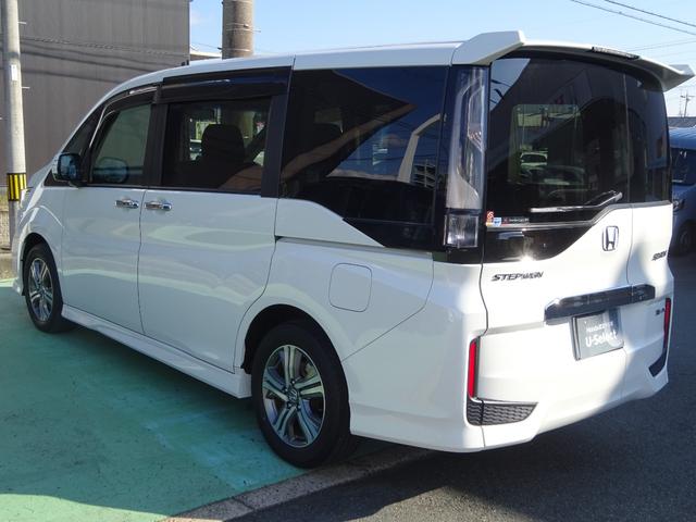 ステップワゴンスパーダ ｅ：ＨＥＶスパーダＧ・ＥＸホンダセンシング　純正ナビ　社外ドラレコ前　１オーナー　フリップダウンモニター　エアバック　地デジ　クルコン　サイドエアバッグ　シ－トヒ－タ－　衝突軽減システム　スマキー　ＬＥＤランプ　禁煙　ＵＳＢ接続　ＡＢＳ　ＥＴＣ（11枚目）
