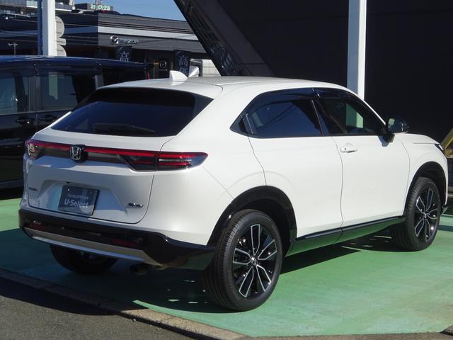 ヴェゼル ｅ：ＨＥＶＺ　ＥＴＣ２．０　フロントカメラ　ブラインドスポット　コネクトナビ　純正ドラレコ前後　パワーリアゲート　衝突回避支援ブレーキ機能　パノラミックビューモニター　１オナ　スマキ　Ｐトランク　フルオートエアコン（12枚目）