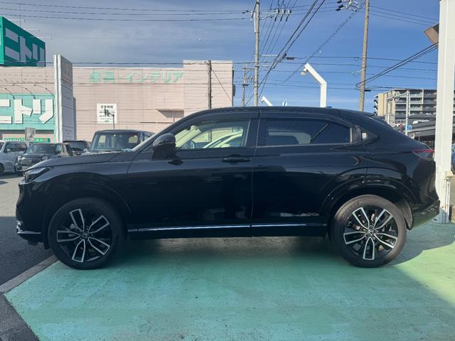 ヴェゼル ｅ：ＨＥＶＺ　１オーナー禁煙車ＥＴＣ２．０純正ドラレコ前後パワーリアゲート　衝突回避支援ブレーキ機能　１オナ　スマキ　Ｐトランク　フルオートエアコン　Ｄレコ　エアバッグ　両席エアバック　Ｒカメ　記録簿付　ソナー（8枚目）