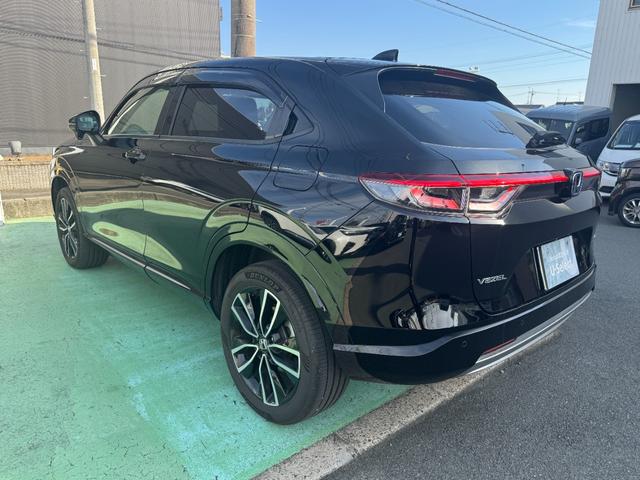 ヴェゼル ｅ：ＨＥＶＺ　１オーナー禁煙車ＥＴＣ２．０純正ドラレコ前後パワーリアゲート　衝突回避支援ブレーキ機能　１オナ　スマキ　Ｐトランク　フルオートエアコン　Ｄレコ　エアバッグ　両席エアバック　Ｒカメ　記録簿付　ソナー（11枚目）