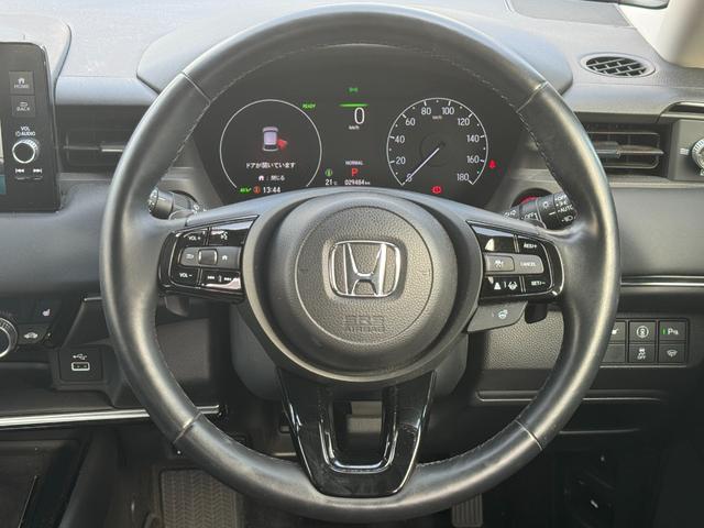 ヴェゼル ｅ：ＨＥＶＺ　１オーナー禁煙車ＥＴＣ２．０純正ドラレコ前後パワーリアゲート　衝突回避支援ブレーキ機能　１オナ　スマキ　Ｐトランク　フルオートエアコン　Ｄレコ　エアバッグ　両席エアバック　Ｒカメ　記録簿付　ソナー（31枚目）