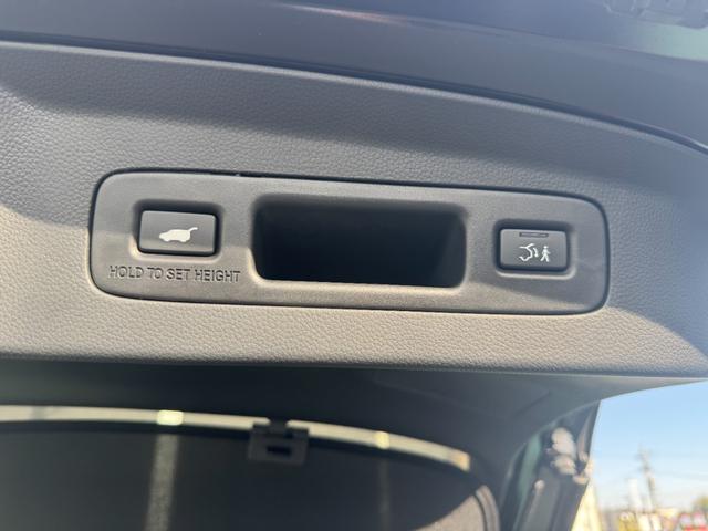ヴェゼル ｅ：ＨＥＶＺ　１オーナー禁煙車ＥＴＣ２．０純正ドラレコ前後パワーリアゲート　衝突回避支援ブレーキ機能　１オナ　スマキ　Ｐトランク　フルオートエアコン　Ｄレコ　エアバッグ　両席エアバック　Ｒカメ　記録簿付　ソナー（32枚目）