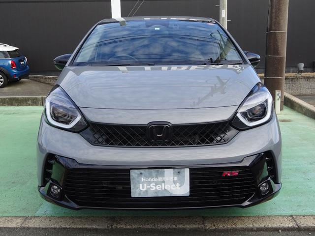 フィット e:HEVRS 1オーナー/禁煙車/無限マット・バイザー/ETC2.0 エアバッグ ナビ&TV パワーウィンドウ 助手席エアバッグ Dレコ フルセグテレビ LEDヘッドランプ セキュリティアラーム フルオートエアコン(5枚目)