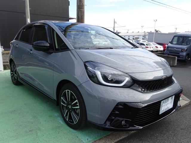 フィット e:HEVRS 1オーナー/禁煙車/無限マット・バイザー/ETC2.0 エアバッグ ナビ&TV パワーウィンドウ 助手席エアバッグ Dレコ フルセグテレビ LEDヘッドランプ セキュリティアラーム フルオートエアコン(12枚目)