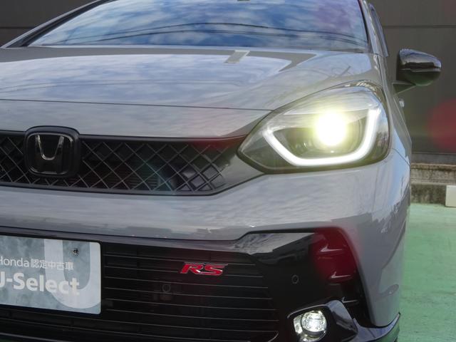 フィット e:HEVRS 1オーナー/禁煙車/無限マット・バイザー/ETC2.0 エアバッグ ナビ&TV パワーウィンドウ 助手席エアバッグ Dレコ フルセグテレビ LEDヘッドランプ セキュリティアラーム フルオートエアコン(14枚目)