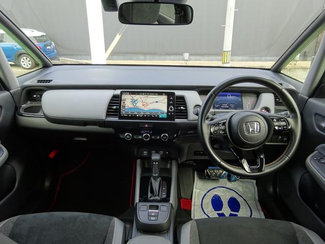 フィット e:HEVRS 1オーナー/禁煙車/無限マット・バイザー/ETC2.0 エアバッグ ナビ&TV パワーウィンドウ 助手席エアバッグ Dレコ フルセグテレビ LEDヘッドランプ セキュリティアラーム フルオートエアコン(39枚目)