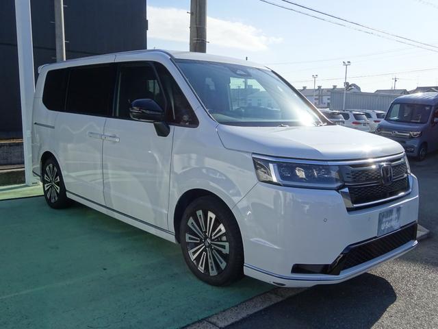 ステップワゴン ｅ：ＨＥＶスパーダプレミアムライン　１オーナー／リヤモニター／ＥＴＣ有　マルチカメラ　Ｐテールゲート　Ｗエアコン　Ｆセグ　ＵＳＢ接続　クリアランスソナ　クルーズＣ　助手席エアバッグ　スマートＫ　シ－トヒ－タ－　サイドカメラ　ＤＶＤ再生（6枚目）