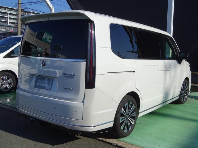 ステップワゴン ｅ：ＨＥＶスパーダプレミアムライン　１オーナー／リヤモニター／ＥＴＣ有　マルチカメラ　Ｐテールゲート　Ｗエアコン　Ｆセグ　ＵＳＢ接続　クリアランスソナ　クルーズＣ　助手席エアバッグ　スマートＫ　シ－トヒ－タ－　サイドカメラ　ＤＶＤ再生（8枚目）