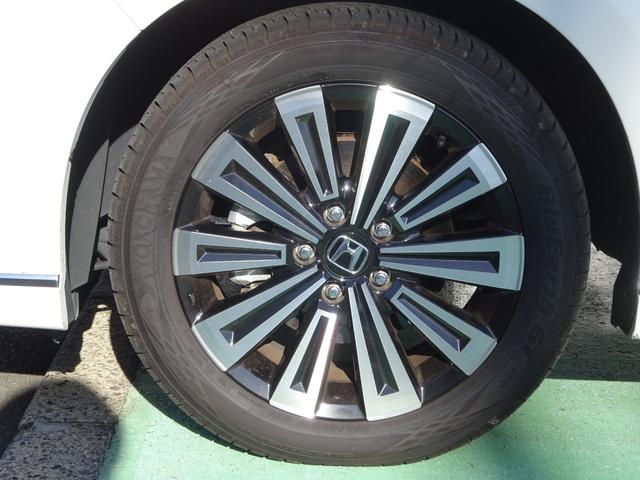 ステップワゴン ｅ：ＨＥＶスパーダプレミアムライン　１オーナー／リヤモニター／ＥＴＣ有　マルチカメラ　Ｐテールゲート　Ｗエアコン　Ｆセグ　ＵＳＢ接続　クリアランスソナ　クルーズＣ　助手席エアバッグ　スマートＫ　シ－トヒ－タ－　サイドカメラ　ＤＶＤ再生（14枚目）