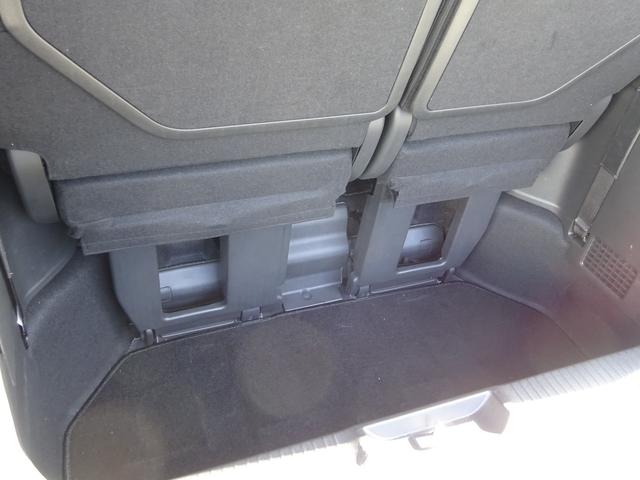 ステップワゴン ｅ：ＨＥＶスパーダプレミアムライン　１オーナー／リヤモニター／ＥＴＣ有　マルチカメラ　Ｐテールゲート　Ｗエアコン　Ｆセグ　ＵＳＢ接続　クリアランスソナ　クルーズＣ　助手席エアバッグ　スマートＫ　シ－トヒ－タ－　サイドカメラ　ＤＶＤ再生（56枚目）