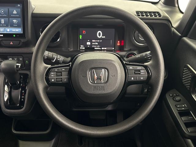 Ｎ－ＢＯＸカスタム ベースグレード　ワンオーナー　純正ディスプレイオーディオ　ＵＳＢ接続　ＣＭＢＳ　禁煙　１オーナー　ベンチシート　オートエアコン　スマートキ　ＬＥＤ　盗難防止装置　クルコン　バックカメラ　パワーステアリング　エアバッグ（11枚目）