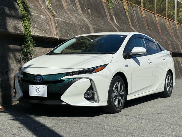 プリウスＰＨＶ Ｓナビパッケージ　セーフティセンス／禁煙車／ステアリングヒーター／ペット同乗無／プリクラッシュセーフティ／レーンディパーチャーアラート／クルコン／ＬＥＤヘッド／シートヒーター／車検備整付／ＯＢＤ故障診断済／ＥＴＣ２．０（3枚目）