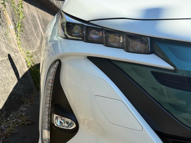 プリウスＰＨＶ Ｓナビパッケージ　セーフティセンス／禁煙車／ステアリングヒーター／ペット同乗無／プリクラッシュセーフティ／レーンディパーチャーアラート／クルコン／ＬＥＤヘッド／シートヒーター／車検備整付／ＯＢＤ故障診断済／ＥＴＣ２．０（12枚目）