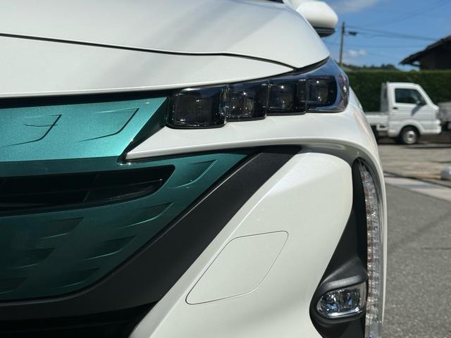 プリウスＰＨＶ Ｓナビパッケージ　セーフティセンス／禁煙車／ステアリングヒーター／ペット同乗無／プリクラッシュセーフティ／レーンディパーチャーアラート／クルコン／ＬＥＤヘッド／シートヒーター／車検備整付／ＯＢＤ故障診断済／ＥＴＣ２．０（13枚目）