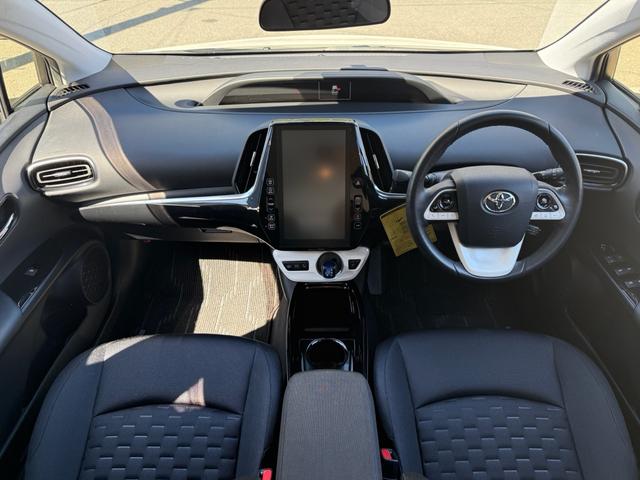 プリウスＰＨＶ Ｓナビパッケージ　セーフティセンス／禁煙車／ステアリングヒーター／ペット同乗無／プリクラッシュセーフティ／レーンディパーチャーアラート／クルコン／ＬＥＤヘッド／シートヒーター／車検備整付／ＯＢＤ故障診断済／ＥＴＣ２．０（19枚目）
