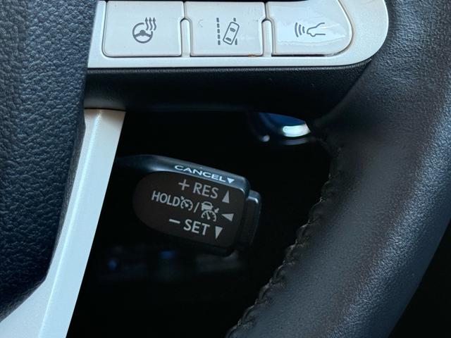 プリウスＰＨＶ Ｓナビパッケージ　セーフティセンス／禁煙車／ステアリングヒーター／ペット同乗無／プリクラッシュセーフティ／レーンディパーチャーアラート／クルコン／ＬＥＤヘッド／シートヒーター／車検備整付／ＯＢＤ故障診断済／ＥＴＣ２．０（36枚目）