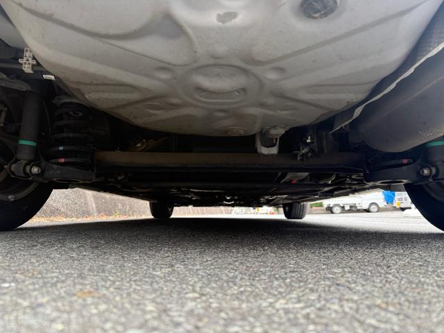 プリウス Ｓ　後期型／純正ナビ／バックカメラ／フォグライト／禁煙車／走行１００００ＫＭ台／フルセグＴＶ／Ｂｌｕｅｔｏｏｔｈ／ＥＴＣ／ＡＣ１００Ｖ／車検整備付／ＯＢＤ故障診断済／グー鑑定済（55枚目）