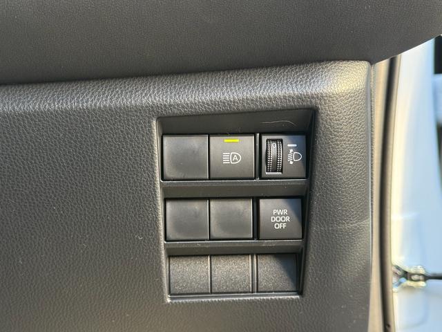 ヴォクシー S-Z 改良型/登録済未使用車/OP快適利便/OPトヨタチームメイトアドバンストパーク/OPCD・DVDデッキ/セーフティセンス/ブラインドスポット/パーキングサポート/パノラミックビュー/保証R12年11月(24枚目)