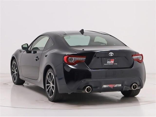 ８６ ＧＴ　キーフリ　盗難防止　地デジ　スマートキ－　ＥＴＣ車載器　ＶＳＡ　クルコン　オートエアコン　ドラレコ　サイドＳＲＳ　助手席エアバッグ　ＬＥＤヘッドライト　パワーウィンドウ　アルミ　運転席エアバッグ（5枚目）