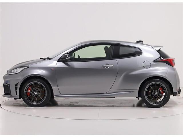 ＧＲヤリス ＲＺ　ハイパフォーマンス　地デジ　ＬＥＤヘッド　ナビ＆ＴＶ　盗難防止システム　バックガイドモニター　ＡＷＤ　フルオートエアコン　横滑り防止装置付き　アクティブクルーズコントロール　スマートキ－　ＡＢＳ付き　パワーウインドウ（4枚目）