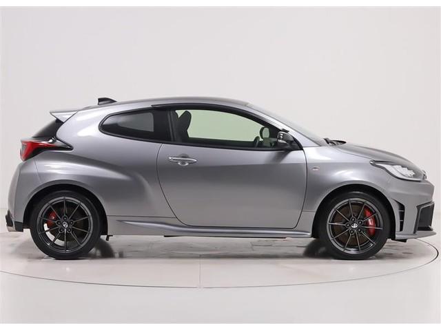 ＧＲヤリス ＲＺ　ハイパフォーマンス　地デジ　ＬＥＤヘッド　ナビ＆ＴＶ　盗難防止システム　バックガイドモニター　ＡＷＤ　フルオートエアコン　横滑り防止装置付き　アクティブクルーズコントロール　スマートキ－　ＡＢＳ付き　パワーウインドウ（8枚目）