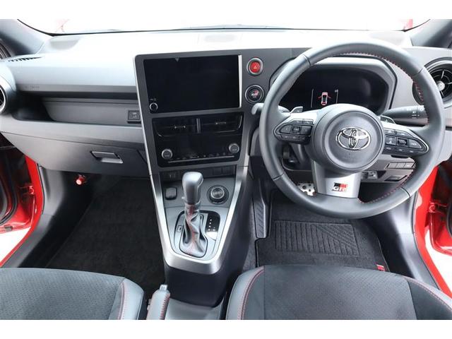 GRヤリス RZ ハイパフォーマンス 地デジ LEDヘッド 盗難防止システム バックガイドモニター AWD フルオートエアコン 横滑り防止装置付き アクティブクルーズコントロール スマートキ- ABS付き パワーウインドウ キーフリー(12枚目)