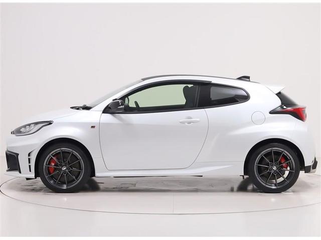 GRヤリス RZ ハイパフォーマンス 地デジ LEDヘッド ナビ&TV 盗難防止システム バックガイドモニター AWD フルオートエアコン 横滑り防止装置付き アクティブクルーズコントロール スマートキ- ABS付き パワーウインドウ(5枚目)