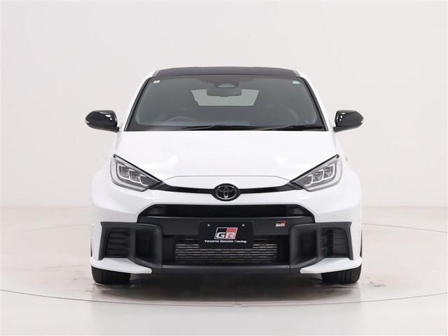 ＧＲヤリス ＲＺ　ＬＥＤライト　フルセグＴＶ　Ｂカメラ　オートエアコン　エアバッグ　スマートキ－　パワーウインドウ　記録簿　オートクルーズコントロール　キーフリー　カーテンエアバッグ　ＡＢＳ　ＥＴＣ　４ＷＤ　ＥＳＣ（3枚目）