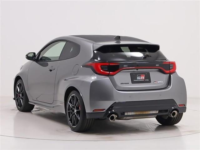 ＧＲヤリス ＲＺ　ハイパフォーマンス　純正ナビ　フルセグ　トヨタセーフティーセンス　ドライブレコーダー　シートヒーター　地デジ　ＬＥＤヘッド　盗難防止システム　ＡＷＤ　フルオートエアコン　横滑り防止装置付き　アクティブクルーズコントロール（6枚目）