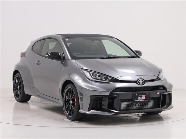 ＧＲヤリス ＲＺ　ハイパフォーマンス　純正ナビ　フルセグ　トヨタセーフティーセンス　ドライブレコーダー　シートヒーター　地デジ　ＬＥＤヘッド　盗難防止システム　ＡＷＤ　フルオートエアコン　横滑り防止装置付き　アクティブクルーズコントロール（10枚目）