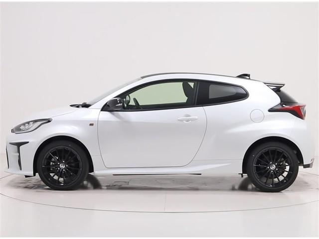 ＧＲヤリス ＲＳ　ディスプレーオーディオスマートキ　助手席エアバッグ　ＥＴＣ付　サイドエアバッグ　バックカメラ　ＬＥＤヘッドライ　横滑り防止機能　ドライブレコーダー　キーレス　点検記録簿　アルミホイール　ＡＢＳ（5枚目）