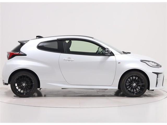 GRヤリス RZ ディスプレイオーディオ ブルートゥース ドライブレコーダー 18インチAW LEDライト オートエアコン スマートキ- パワーウインドウ 記録簿 ミュージックプレイヤー接続可 ABS 4WD(8枚目)