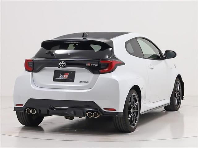 GRヤリス RZハイパフォ モリゾウ モリゾウセレクション GRエアロ TRDマフラー ドライブレコーダー シートヒーター 地デジ Iストップ LEDヘッド ナビ&TV 盗難防止システム バックガイドモニター AWD フルオートエアコン(10枚目)