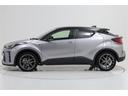 Ｃ－ＨＲ Ｓ　ＧＲスポーツ　オートクルーズ　サポカー　ＬＥＤランプ　サイドエアバッグ　スマートキ－　フルセグテレビ　Ｂモニター　盗難防止システム　ナビ＆ＴＶ　ドライブレコーダー　キーレス　メモリーナビ　ＥＴＣ車載器　記録簿（6枚目）