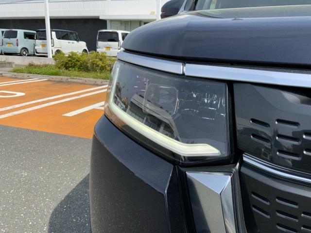 ステップワゴン スパーダプレミアムライン　ＨｏｎｄａＳＥＮＳＩＮＧ２年保証ナビＲカメラ　両電動スライドドア　ＤＶＤ再生　クルーズコントロール　ＬＥＤライト　禁煙　ＥＴＣ車載器　フルセグ　シートヒーター　ＡＢＳ　セキュリティアラーム　ＥＳＣ（7枚目）