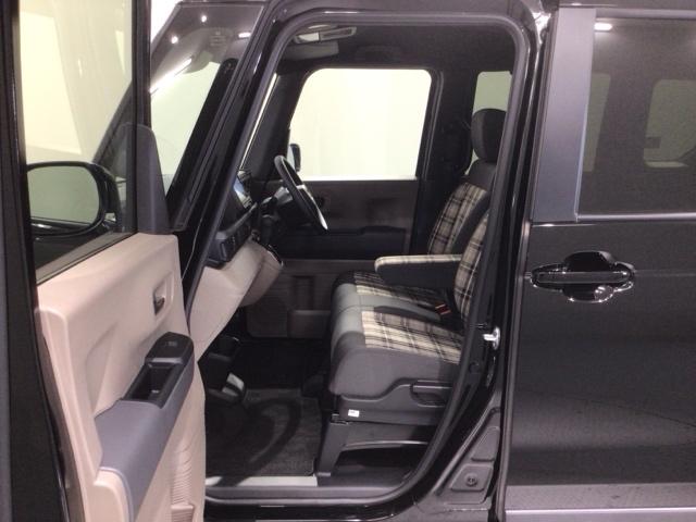 Ｎ－ＢＯＸジョイ ベースグレード　ＨｏｎｄａＳＥＮＳＩＮＧ新車保証試乗禁煙車　パワーウィンドウ　点検記録簿　１オーナー車　盗難防止システム　Ｂカメラ　クルーズコントロール　フルセグＴＶ　横滑り防止機能　両側電動ドア　エアバッグ　ＡＢＳ（30枚目）