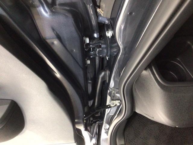 Ｎ－ＢＯＸカスタム ターボ　ＨｏｎｄａＳＥＮＳＩＮＧ新車保証試乗禁煙車　横滑防止　運転席エアバッグ　誤発進抑制装置　イモビ　サイドエアバッグ　ドライブレコーダ　Ｂカメ　両席エアバック　整備記録簿　オートクルーズコントロール（42枚目）