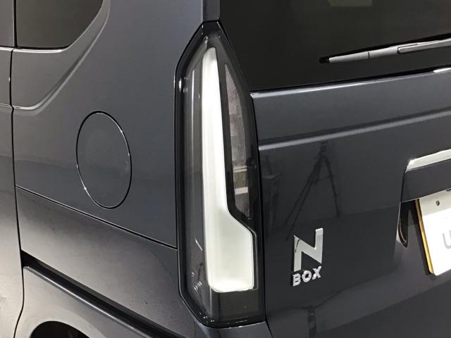 Ｎ－ＢＯＸカスタム ターボ　ＨｏｎｄａＳＥＮＳＩＮＧ新車保証試乗禁煙車　横滑防止　運転席エアバッグ　誤発進抑制装置　イモビ　サイドエアバッグ　ドライブレコーダ　Ｂカメ　両席エアバック　整備記録簿　オートクルーズコントロール（45枚目）