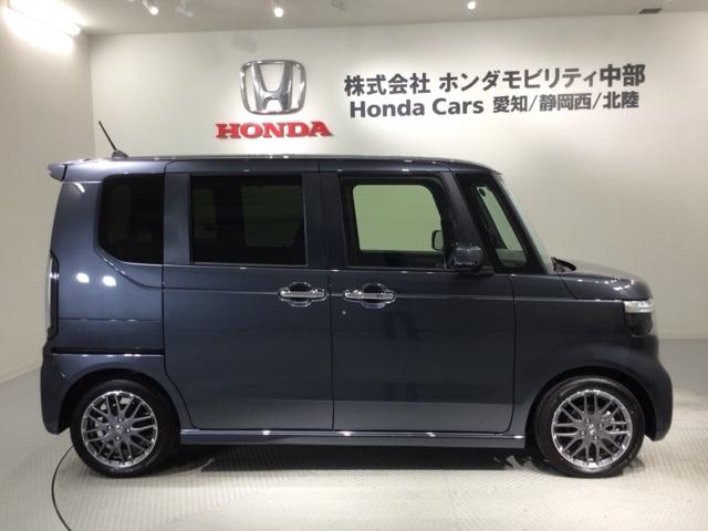 Ｎ－ＢＯＸカスタム ターボ　ＨｏｎｄａＳＥＮＳＩＮＧ新車保証試乗禁煙車　横滑防止　運転席エアバッグ　誤発進抑制装置　イモビ　サイドエアバッグ　ドライブレコーダ　Ｂカメ　両席エアバック　整備記録簿　オートクルーズコントロール（51枚目）