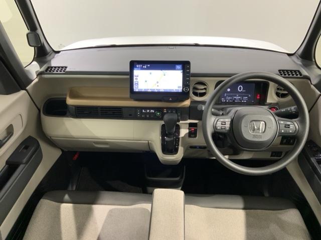 Ｎ－ＢＯＸ ベースグレード　コンフォ－トパッケ－ジＨＳＥＮＳＩＮＧ新車保証　試乗車　禁煙　ＤＶＤ再生可　軽減ブレーキ　イモビ　スマートキ　サイドエアバック　　パワーウインドウ　ＥＳＣ　エアコン　ＬＥＤヘッドライト　ナビＴＶ（8枚目）