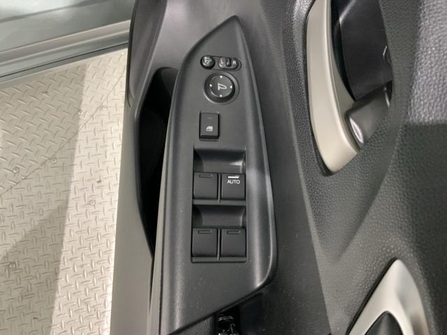 フィット １３Ｇ・Ｓパッケージ　あんしんＰＫＧ１年保証ナビＴＶＲカメラ　カーテンエアバッグ　ＤＶＤ再生可　キーレス　フルセグテレビ　ナビ＆ＴＶ　オートエアコン　Ｗエアバック　パワーステアリング　パワーウィンド　横滑り防止機能　ＥＴＣ（15枚目）