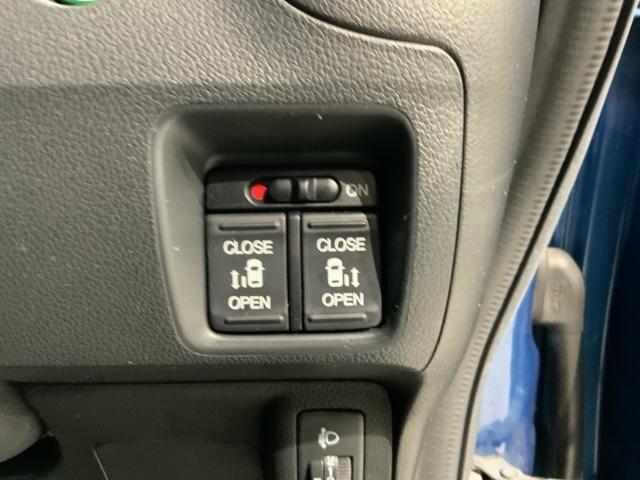 N-BOX G・Lパッケージ あんしんPKG2ト-ン1年保証ワンオ-ナ- 両PSD ベンチ席 メンテナンスノート 1オ-ナ- カラーバックモニター 全席PW イモビライザー ナビテレビ サイドエアバック 地TV フルフラット(14枚目)