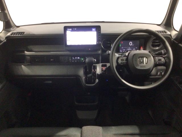 Ｎ－ＢＯＸカスタム ベースグレード　ＨＳＥＮＳＩＮＧ　新車保証試乗車　ワンオ－ナ－　Ｗ電動ドア　ＣＭＢＳ　１オーナー　ベンチシート　オートエアコン　スマートキ　フルフラット　ＬＥＤ　盗難防止装置　クルコン　ＥＴＣ　バックカメラ　ＥＳＣ（9枚目）