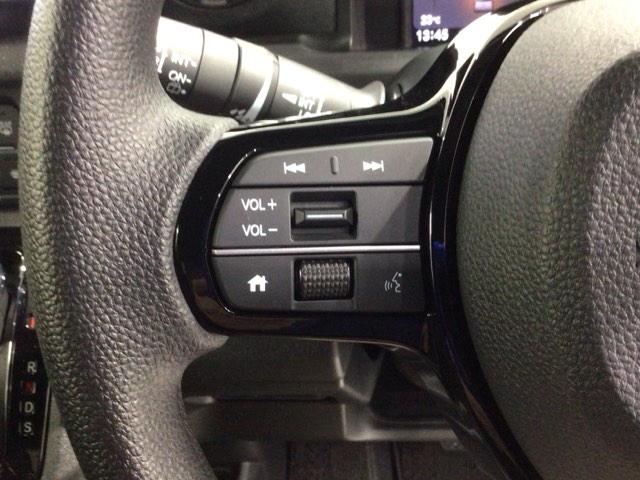Ｎ－ＢＯＸカスタム ベースグレード　ＨＳＥＮＳＩＮＧ　新車保証試乗車　ワンオ－ナ－　Ｗ電動ドア　ＣＭＢＳ　１オーナー　ベンチシート　オートエアコン　スマートキ　フルフラット　ＬＥＤ　盗難防止装置　クルコン　ＥＴＣ　バックカメラ　ＥＳＣ（10枚目）