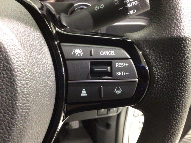Ｎ－ＢＯＸカスタム ベースグレード　ＨＳＥＮＳＩＮＧ　新車保証試乗車　ワンオ－ナ－　Ｗ電動ドア　ＣＭＢＳ　１オーナー　ベンチシート　オートエアコン　スマートキ　フルフラット　ＬＥＤ　盗難防止装置　クルコン　ＥＴＣ　バックカメラ　ＥＳＣ（11枚目）